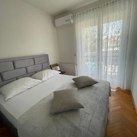 Apartments Vip Split Luaran gambar