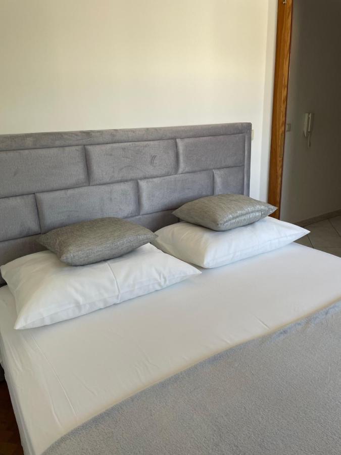 Apartments Vip Split Luaran gambar