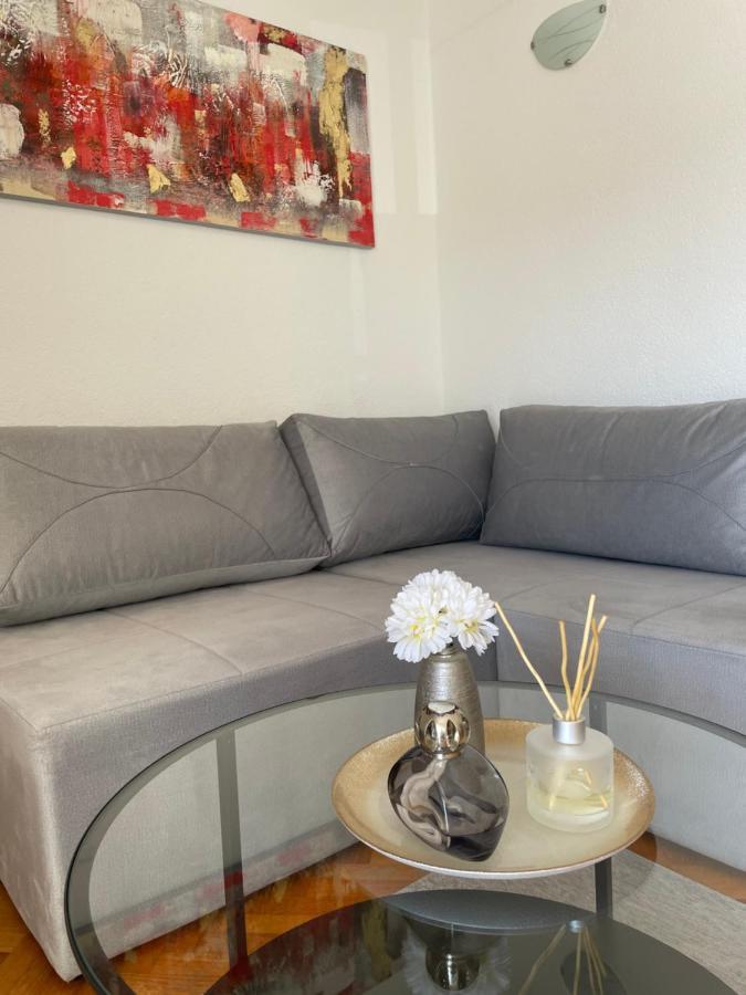 Apartments Vip Split Luaran gambar