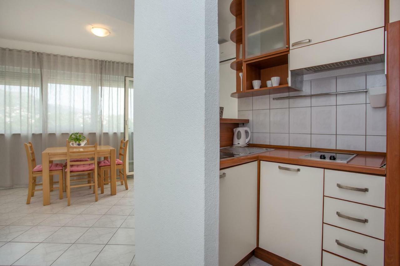Apartments Vip Split Luaran gambar