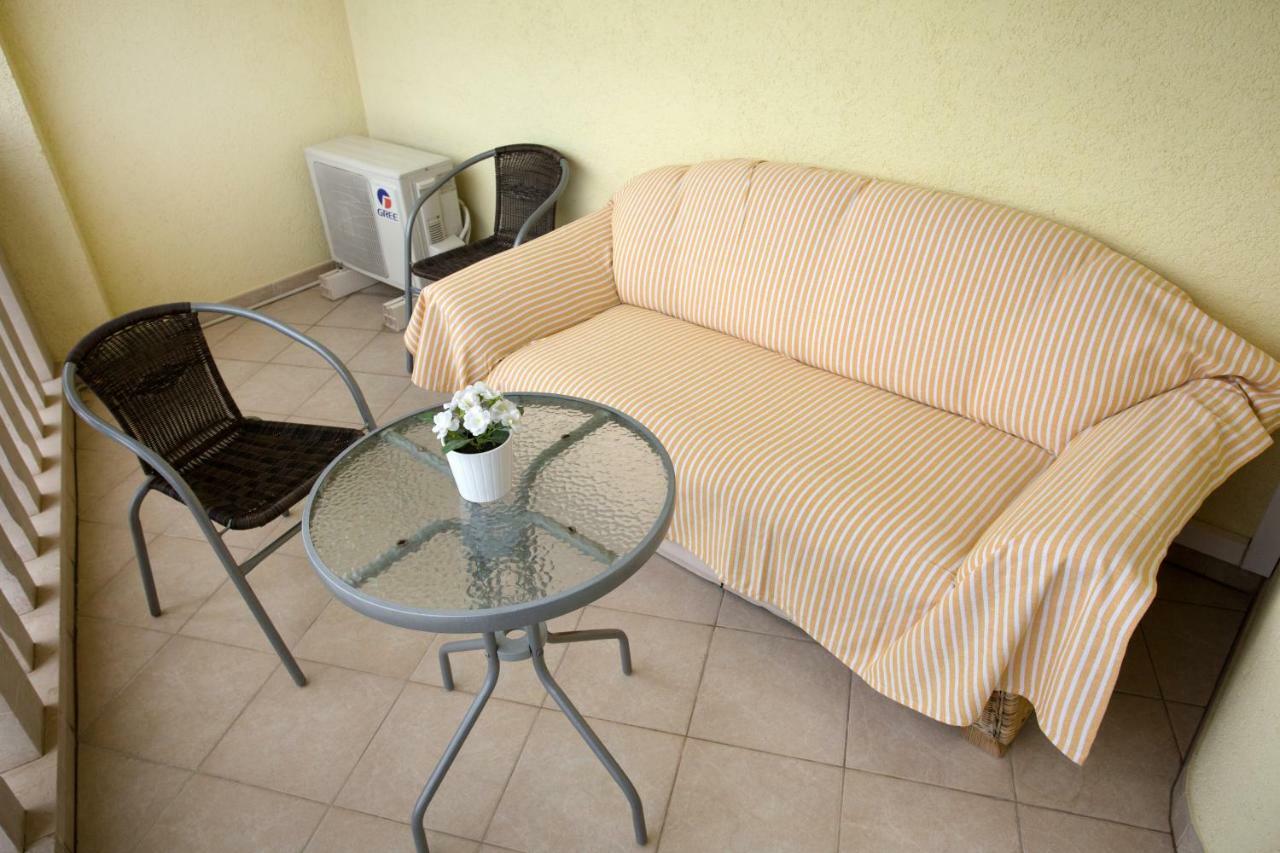 Apartments Vip Split Luaran gambar